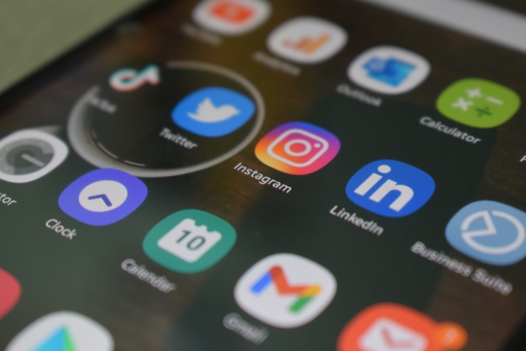 Integration Social Features