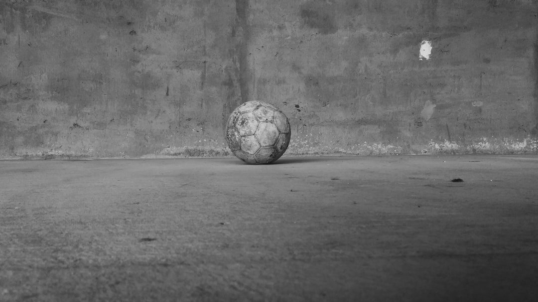 Match real‑time ball‑by‑ball