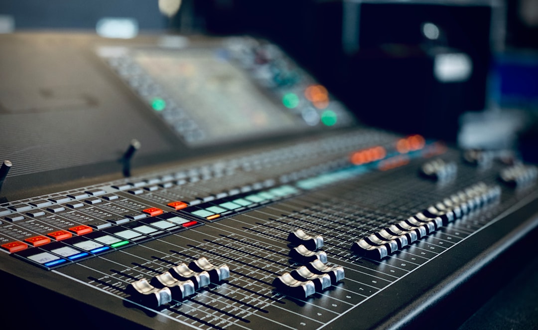 Dynamic Broadcast Adjustments